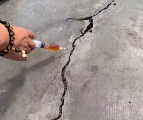 长沙混凝土裂缝修补技术详解​
